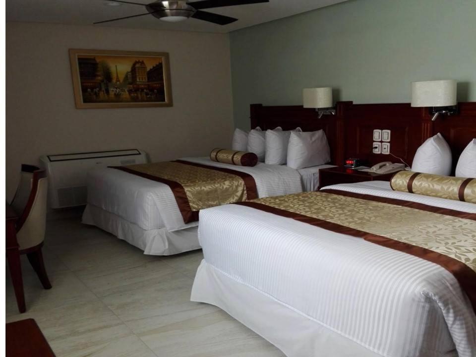 Hotel Villa Magna Poza Rica Eksteriør bilde